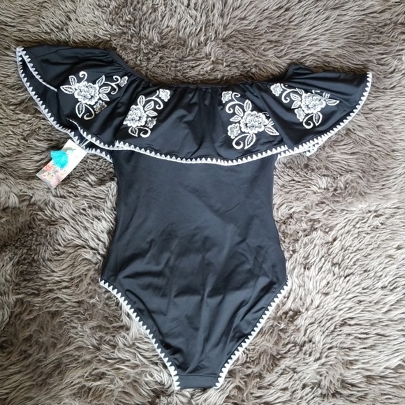 Johnny was SOFIA FLOUNCE ONE PIECE - Picture 7 of 10